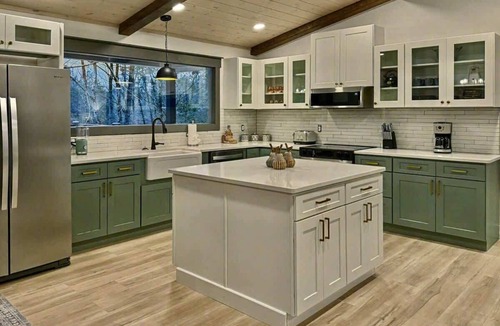 Pittman Center Ski Chalet | Susie's Cottage: pool hot tub fire pit bunks