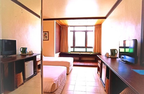 Kampung Ru Tapai Hotel | Sutra Beach Resort