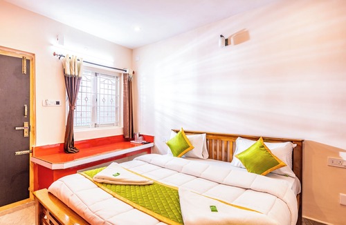 Ooty Hotel | SV Residency