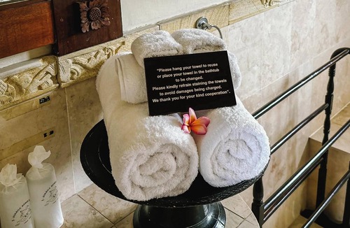 Peliatan Hotel | Svarga Bebek Villas