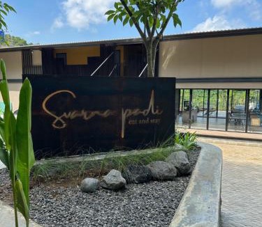 Banjarasri Bed & Breakfast | Svarna Padi