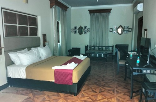 Mayuram Hotel | Svatma Mayavaram