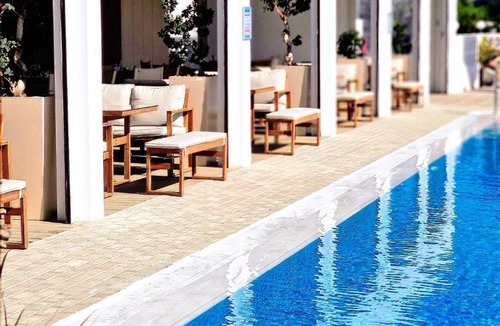 Oroklini Hotel | Sveltos Hotel