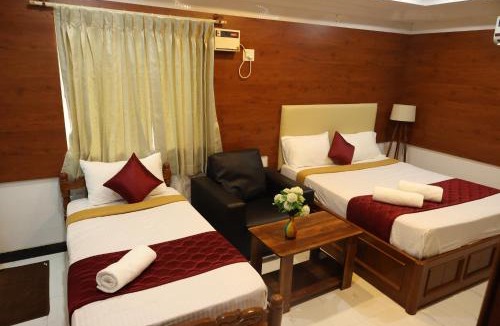 Dindigul Hotel | SVS Grand