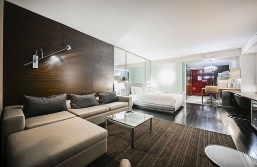 Las Vegas Apartment | SVS: Sunset View Studio | Resort Pool | No Resort Fee | Palms Place