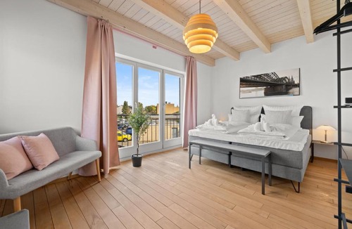 Esch/Auweiler Apartment | Svyvo Cologne-Esch Design Apartment