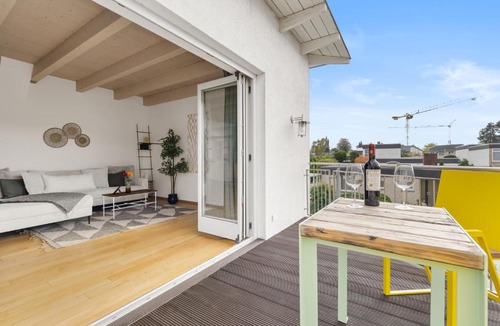 Esch/Auweiler Apartment | Svyvo Cologne-Esch Design Apartment