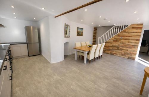 Widegates House | Swallows Rest Cottage - 3 Bedrooms - Nr Looe