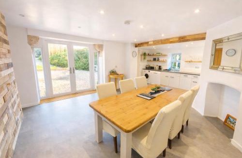 Widegates House | Swallows Rest Cottage - 3 Bedrooms - Nr Looe