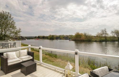 Flookburgh House | Swan Haven