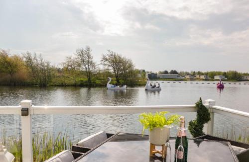 Flookburgh House | Swan Haven