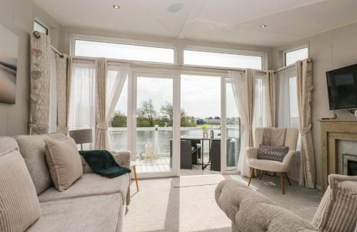 Flookburgh House | Swan Haven