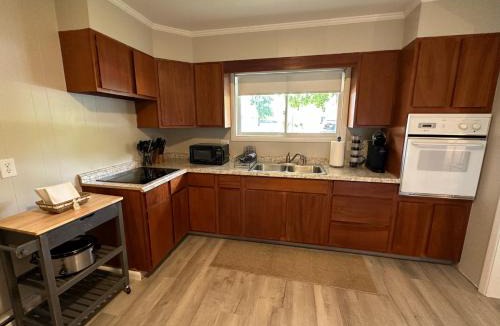 Marion Apartment | Swayzee St Suite