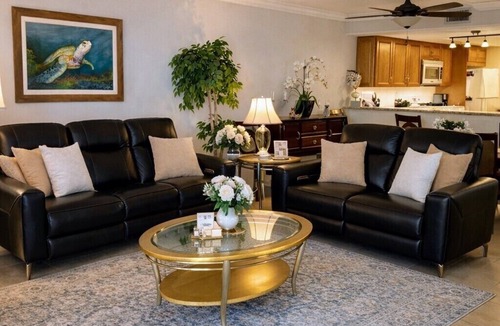 Indian Shores Condo | Swedish owned Spacious Condo with view over the large pool area and the beach