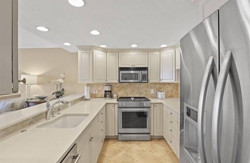 Park Shore Condo | Sweeping Gulf views - 12th floor condo-CL1203