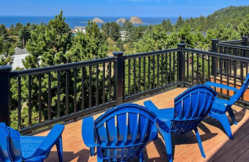 Oceanside House | Sweeping ocean view home with fireplace grill and foosball table dog friendly