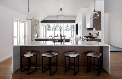 Jackson House | Sweeping Teton views, modern renovation. Minutes from town & National Parks.