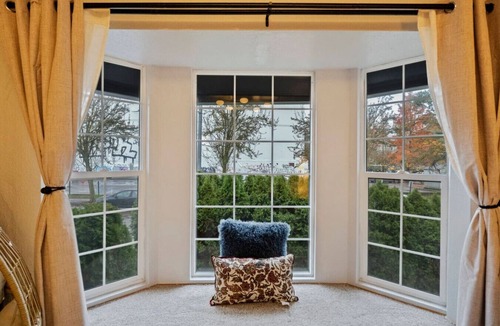 University District House | Sweet 4BR Steps from UW | Prime Location @Seattle