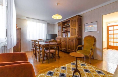 Bourroches House | Sweet Burgundy Villa Burgundy