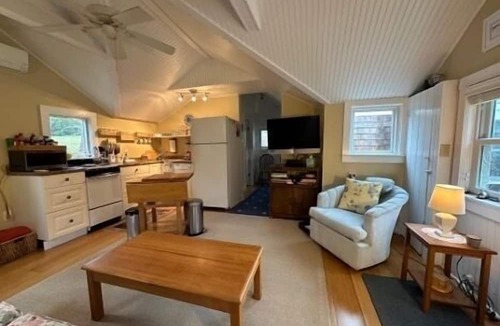 Wellfleet Cottage | Sweet Cape Cod cottage, close to Mayo Beach and Powers Landing (CS0053)