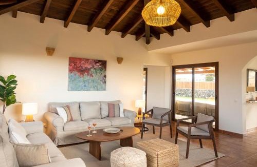 Villaverde Villa | Sweet Caroline