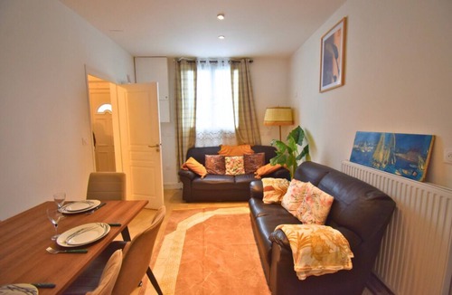 Goussainville Apartment | Sweet Escape Goussainville