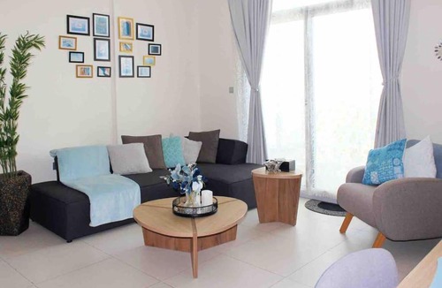Discovery Gardens Apartment | Sweet Home