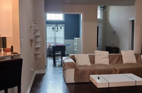 Drake House | Sweet Home C