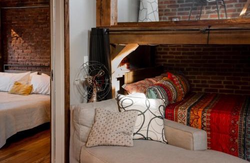 Lancaster Apartment | Sweet Lancaster Suite
