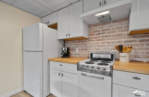 South Addition Condo | Sweet Little Studio!