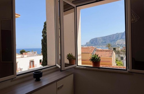 Mondello Apartment | Sweet Mondello
