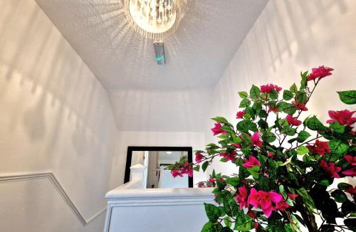 Oxford House | Sweet Rose Guest House Room 2