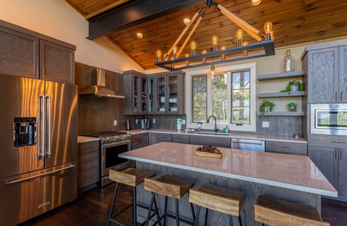 Deep Gap House | Sweet Sejour - Luxury home in BRMC with long views, hot tub, pool table