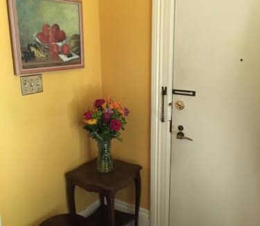 Cow Hollow House | SWEET Suite BAKER Street