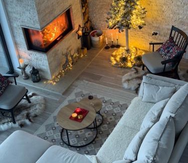Gurahont Ski Chalet | SweetNest