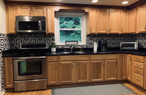 Somerset House | Sweetwater Farm with firepit and hiking trails!