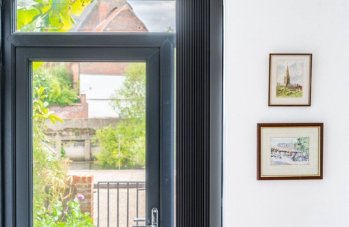 Norwich Villa | Swift Host Wensum View Sleeps 8 Parking River View