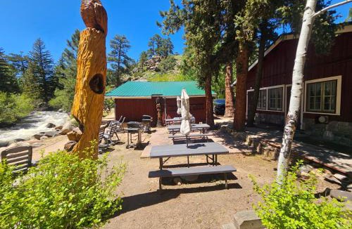 Estes Park Hotel | Swiftcurrent Lodge