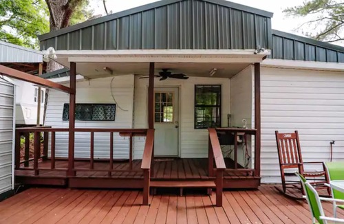 Eufaula Cabin | Swim Fish and Relax at the CABIN 1 BR sleeps 4.