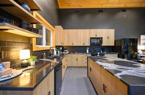 Pickens Cabin | Swim & Play | Heated Pool Spa | PoolTbl/Ping Pong