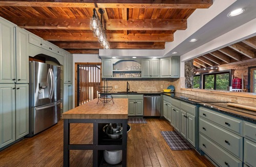 Cherry Log Cabin | Swimming Bear Lodge - Lakefront | Platform Dock | Pet Friendly | Game Room