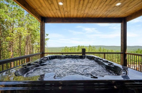 Broken Bow Cabin | Swimming Pool, Mountain View, Pool Table, Pets, SWTS