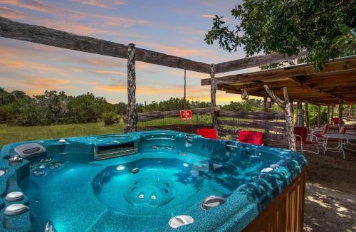 Dripping Springs House | Swing On Inn- Hankie Pankie Cottage