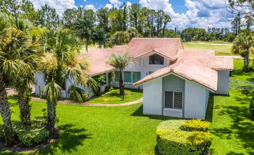 Clermont House | SWISS 31 - Golf Course