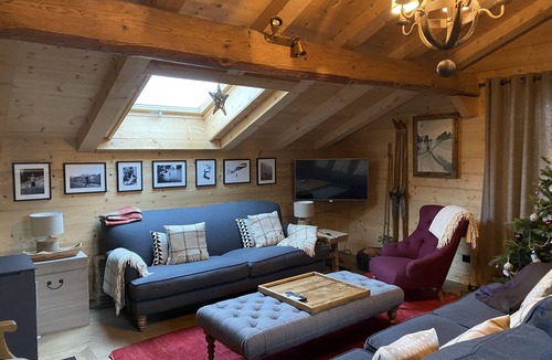 Vers L'Eglise Ski Chalet | Swiss Chalet with Hot Tub - Chalet Des Sources
