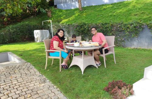 Chithirapuram Hotel | SWISS COUNTY