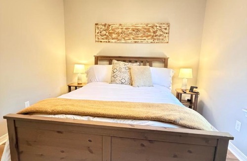 Bentonville House | Switchback Suites