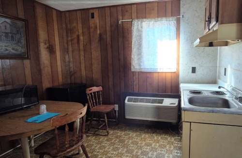 Havana Hotel | Sycamore Motel Havana Near Illinois River