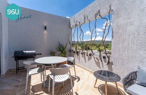El Marques Apartment | Symphony Department