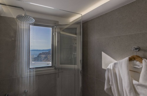 Santorini House | Symphony Suites